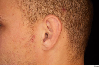 George Lee ear 0002.jpg